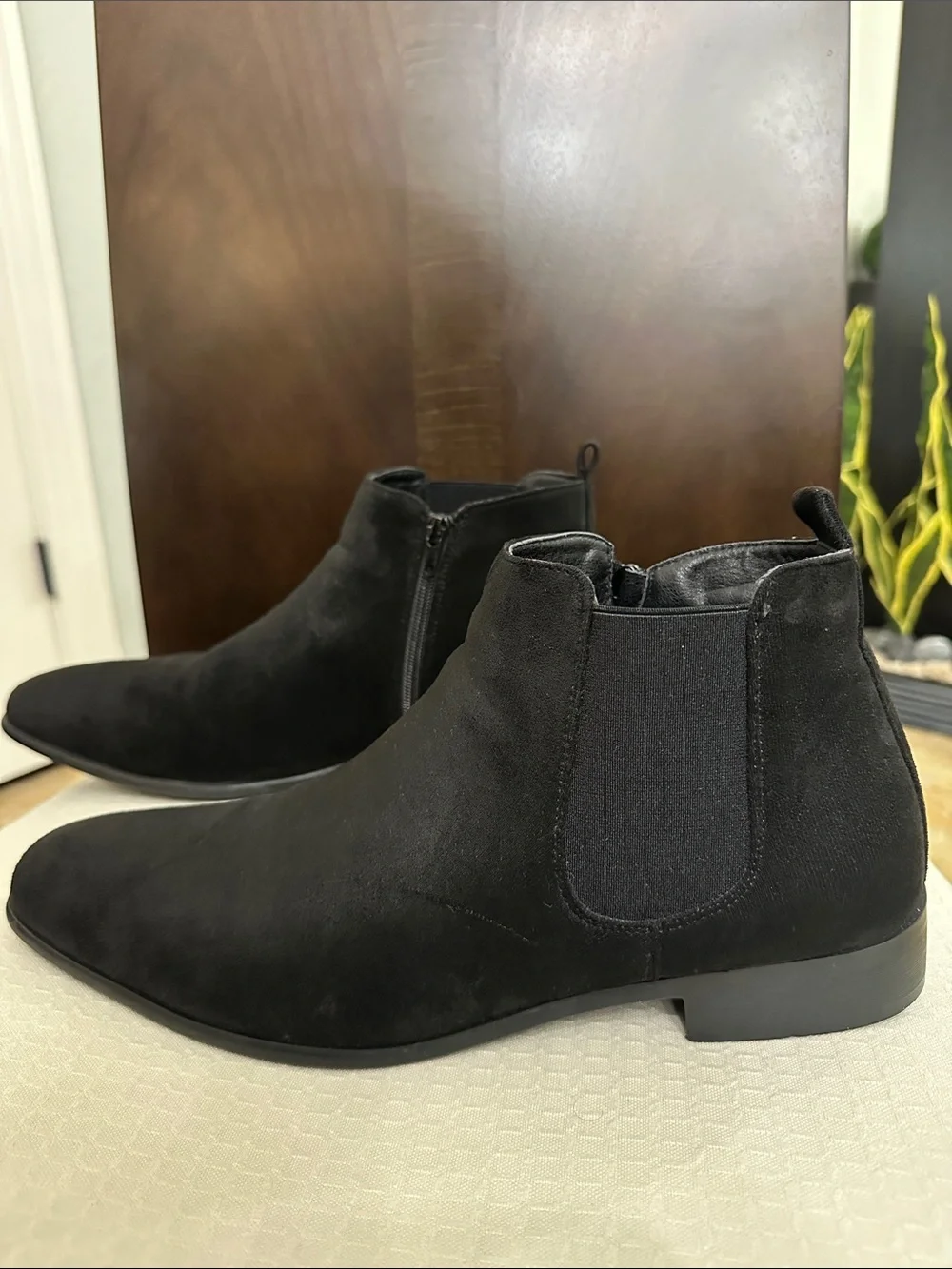 Men's Black Suede Chelsea Boots